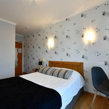 Logis Chez Germaine Hotel Geus-d'Oloron Exterior photo