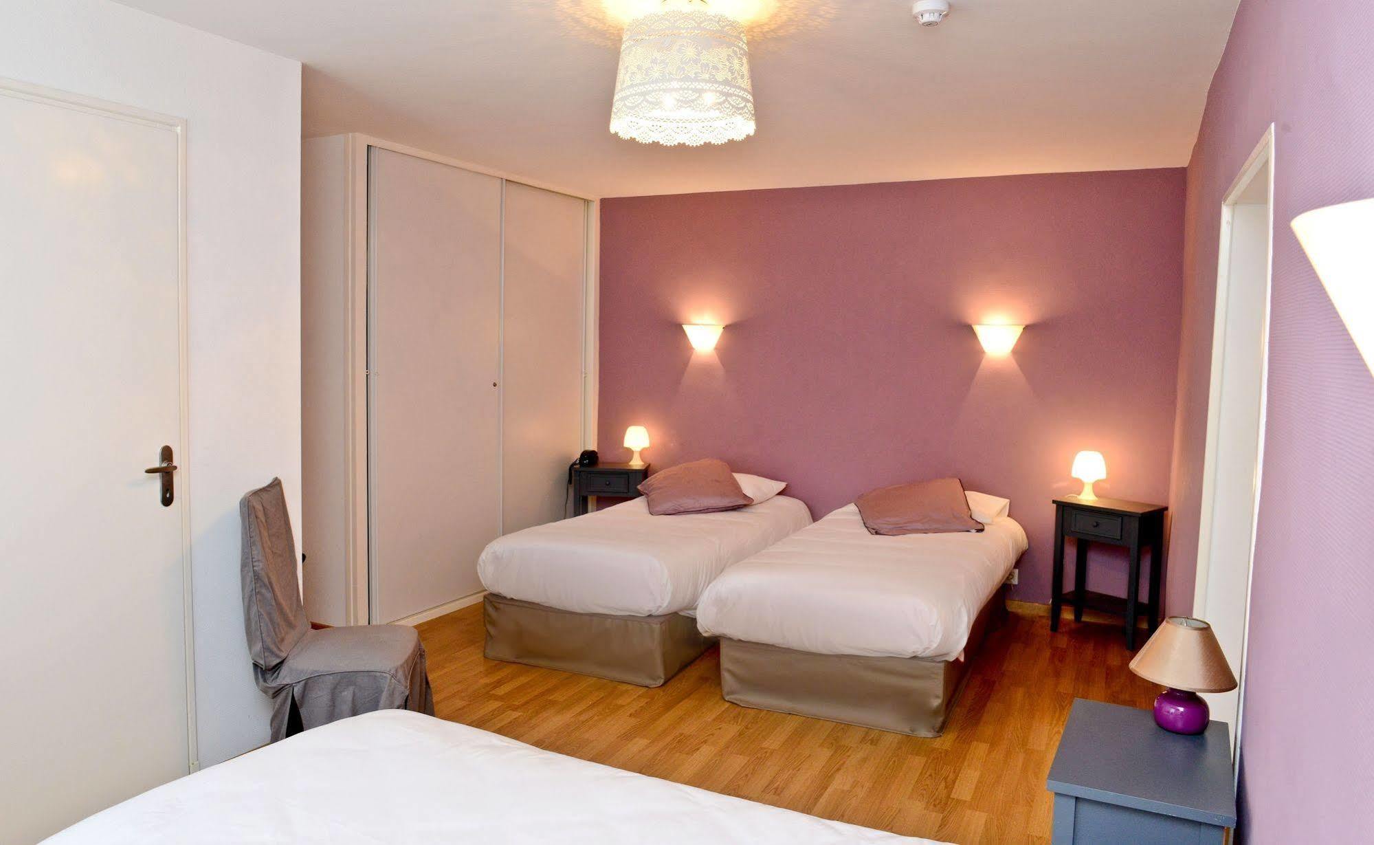 Logis Chez Germaine Hotel Geus-d'Oloron Exterior photo